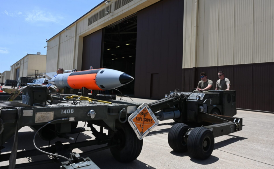 易多投资 “重大转变”，外媒爆料：美国时隔十多年再次将核武器部署至英国